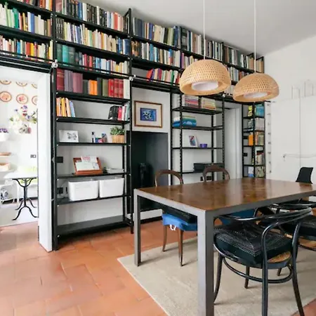 Porta Ticinese Cozy Con Balcone * Milan