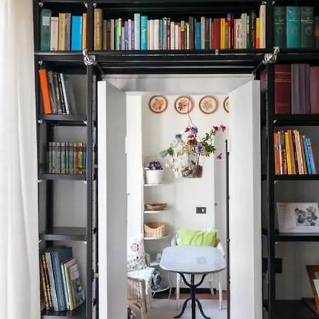 Porta Ticinese Cozy Con Balcone * Milan
