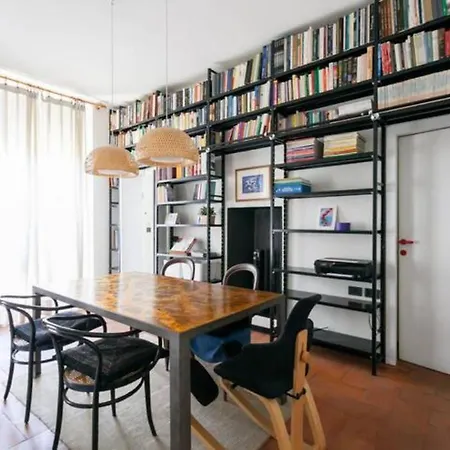 Porta Ticinese Cozy Con Balcone * Milan