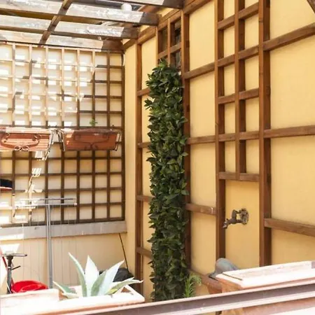 Porta Ticinese Cozy Con Balcone Milan