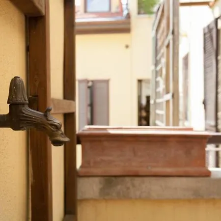 Apartment Porta Ticinese Cozy Con Balcone